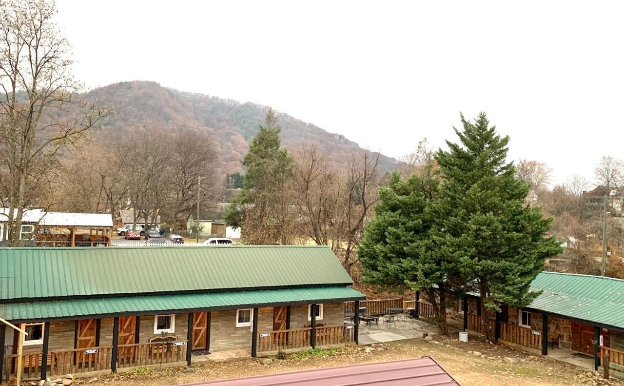 Spring Creek Hotel Hot Springs Exterior photo